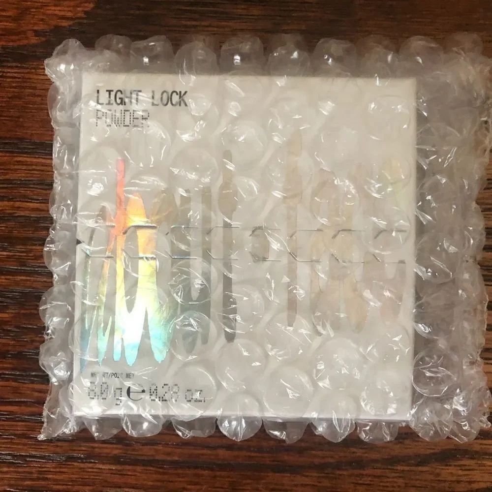 Light Lock Powder Pressed High Beam Powder NEW - Picture 5 of 10